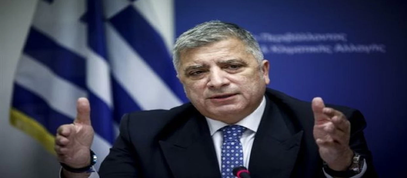 Συνωμοσιολόγος ο Γιώργος Πατούλης: Βλέπει παντού «εμπρηστές» για να δικαιολογήσει την κυβερνητική ανυπαρξία